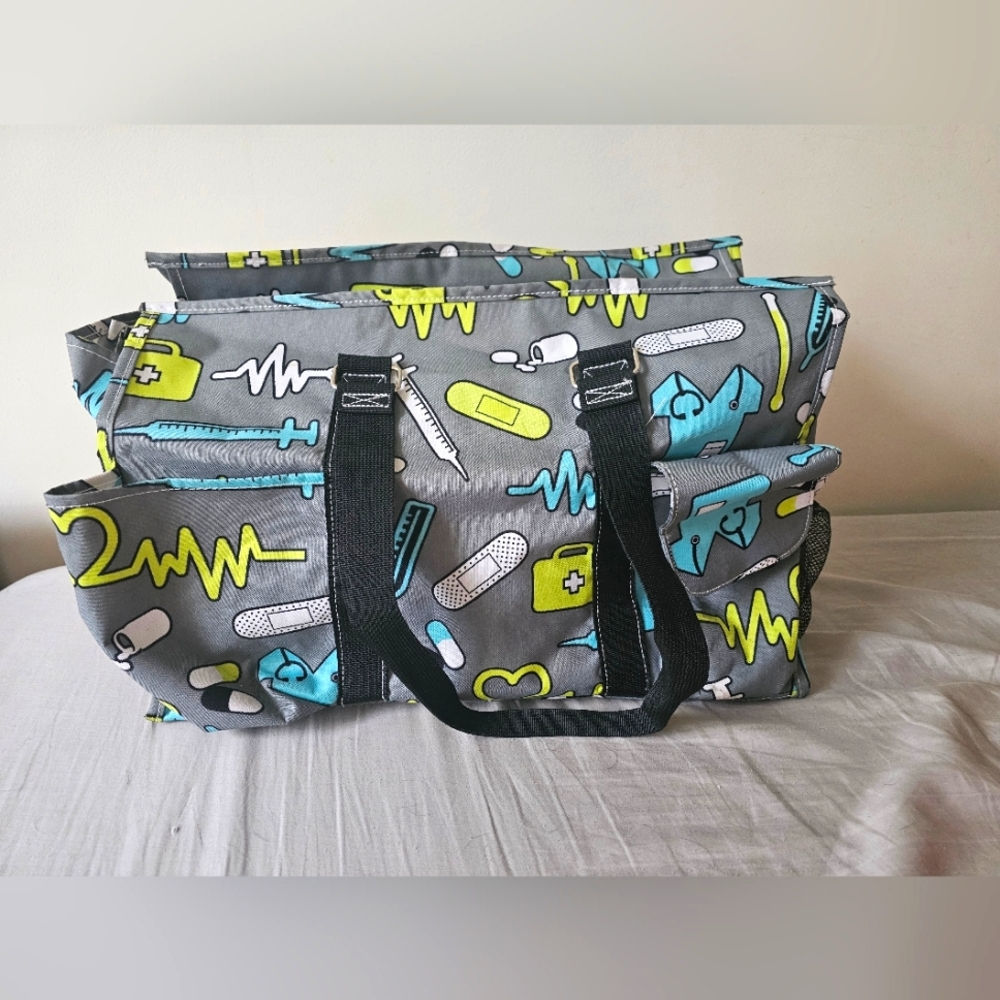 Nursing tote bag
